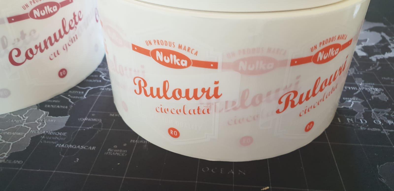 autocolant la rola autocolant personalizat