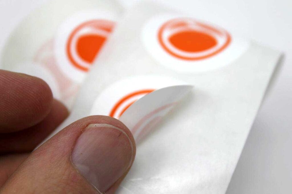 imprimare decupare etichete autocolant contur