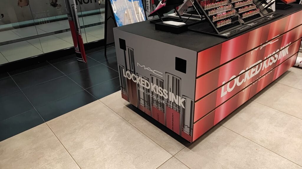 personalizare mobila autocolant printat laminat